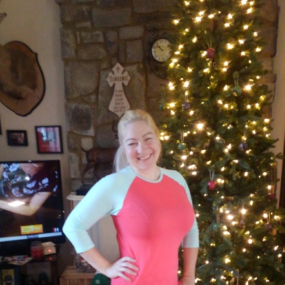 Meet your Posher, Amanda - Picture 1 of 1